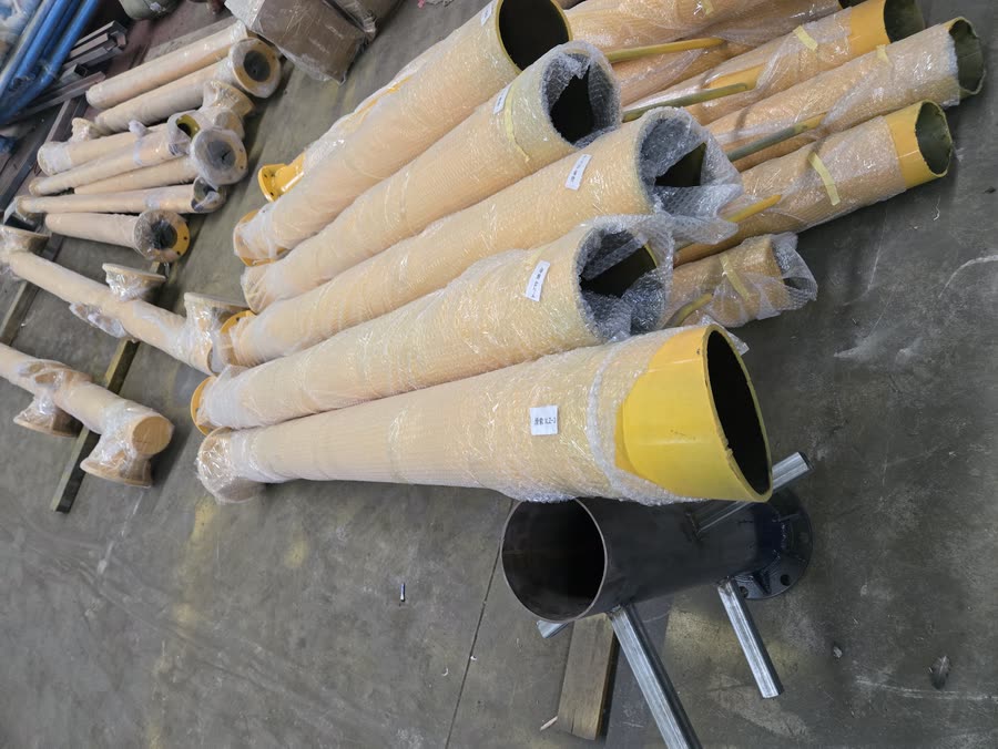 Galvanised structural tube sections for station towers